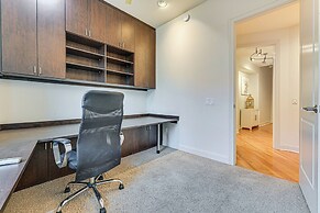 Heart of Dtwn Omaha: Historical Apt w/ Perks