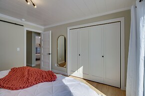 Home Rental on Detroit Lake: Dock, Game Room!