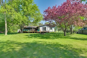 Home Rental on Detroit Lake: Dock, Game Room!