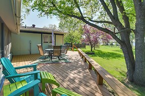 Home Rental on Detroit Lake: Dock, Game Room!