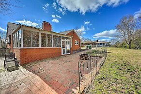 High Point Vacation Rental Near University!