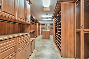 Paradise Valley Villa w/ Luxe Pool & Outdoor Games