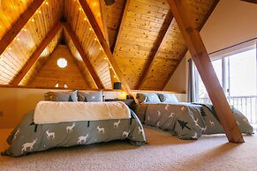 Furnished Deck + Fire Pit: Happy Jack Cabin