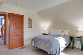 Charming Farmhouse: Walk to Village + Trails!