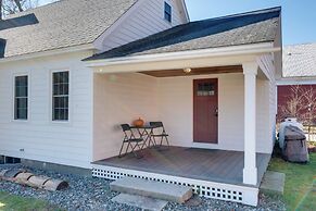 Charming Farmhouse: Walk to Village + Trails!