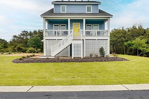 Corolla Vacation Rental w/ Pool, Walk to Beach!