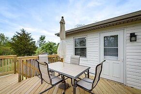 Cozy Kentucky Retreat - Deck, Near Ark Encounter!