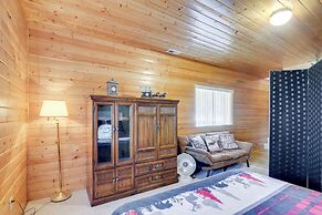 Pet-friendly Cabin < 1 Mi to Panguitch Lake!