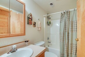 Pet-friendly Cabin < 1 Mi to Panguitch Lake!