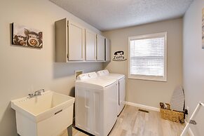 Inviting Home w/ Deck in Hot Springs Village!