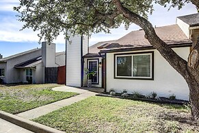 Stylish Allen Home Near Watters Creek Village