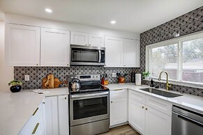 Stylish Allen Home Near Watters Creek Village