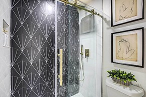 Stylish Allen Home Near Watters Creek Village