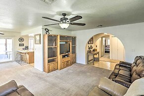 Quaint Bullhead City Getaway ~ 2 Mi to River!