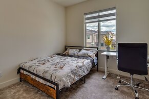 California Midterm Rental With Fenced Yard!