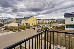 California Midterm Rental With Fenced Yard!