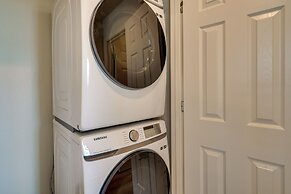 California Midterm Rental With Fenced Yard!