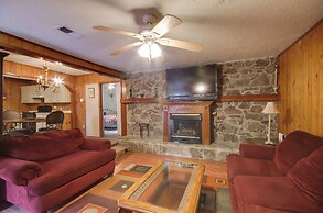 Comfy Hazlehurst Vacation Rental w/ Patio!