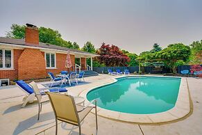 Charming Home w/ Pool + Deck ~ 9 Mi to Umich!