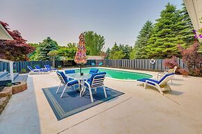 Charming Home w/ Pool + Deck ~ 9 Mi to Umich!