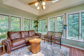 Charming Home w/ Pool + Deck ~ 9 Mi to Umich!