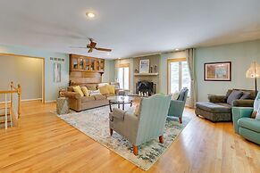 Charming Home w/ Pool + Deck ~ 9 Mi to Umich!