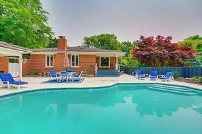 Charming Home w/ Pool + Deck ~ 9 Mi to Umich!