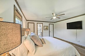Eufaula Retreat w/ Lake Views: Walk to Marina