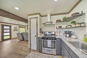 Eufaula Retreat w/ Lake Views: Walk to Marina