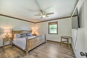 Eufaula Retreat w/ Lake Views: Walk to Marina