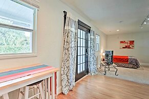 Haines City Studio: Walk to Shopping & Dining!