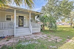 Haines City Studio: Walk to Shopping & Dining!