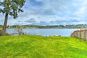 Lakefront Bremerton Vacation Rental w/ Deck!