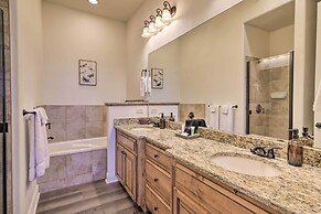 Luxe Branson Retreat w/ Mtn Views & Pool Access!