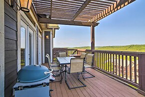 Luxe Branson Retreat w/ Mtn Views & Pool Access!