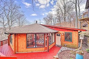 Mountain Treehouse: A Unique Hilltop Hideaway