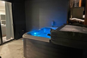 Newly-built Lakeside Gem w/ Community Perks!