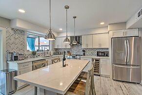 Peoria Oasis w/ Saltwater Pool & Putting Green!