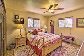 Rustic, Forest-view Retreat in Heber-overgaard!