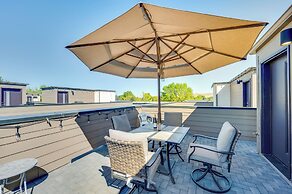 Boise Townhome w/ Rooftop Deck, 2 Mi to Downtown!