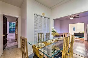 1 Mi to Bathhouse Row: Bright Hot Springs Home!