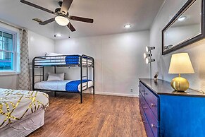 1 Mi to Bathhouse Row: Bright Hot Springs Home!