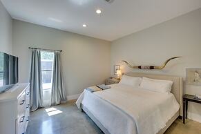 Modern Kennard Cabin w/ 3 Casitas - Walk to Pond!