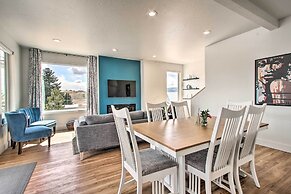 Exquisite Discovery Mtn Home w/ Sweeping Views!