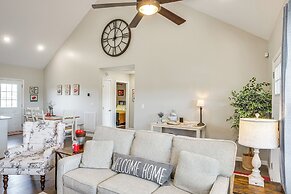 Near State Parks & Dtwn: Quaint Sparta Home!