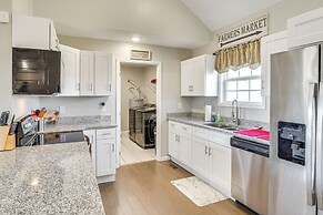 Near State Parks & Dtwn: Quaint Sparta Home!