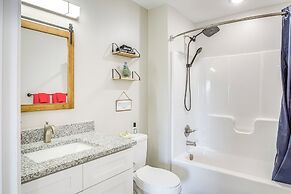 Near State Parks & Dtwn: Quaint Sparta Home!
