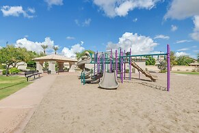 Pool & Golf Course Views: Family Home in Gilbert