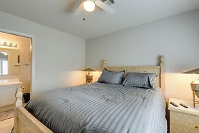 Pool & Golf Course Views: Family Home in Gilbert