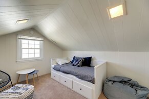 North Carolina Retreat - Deck, Grill & Creek Views